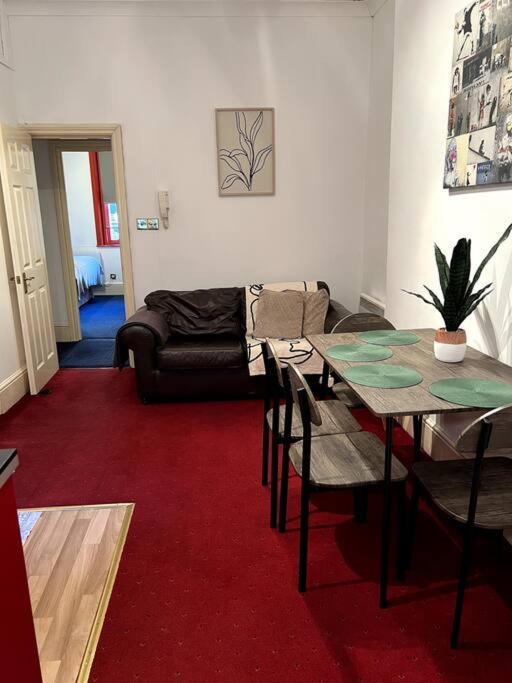 Апартаменты Flat In Central Лондон Экстерьер фото